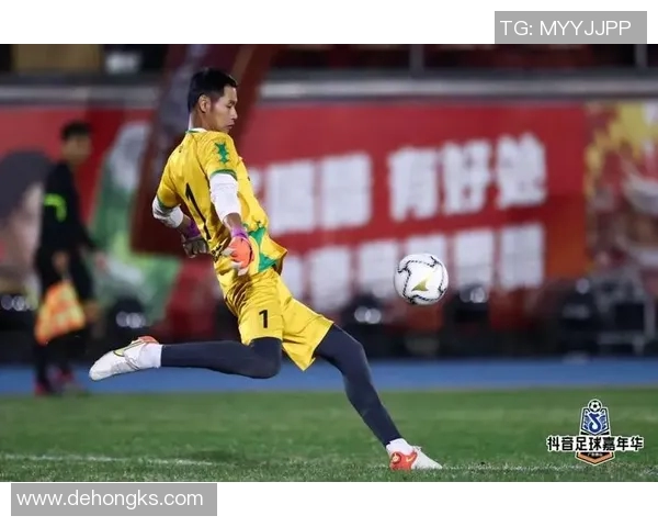 抖音足球明星带你领略绿茵场上的激情与梦想,尽享精彩瞬间与幕后故事 抖音足球明星带你领略绿茵场上的激情与梦想,尽享精彩瞬间与幕后故事