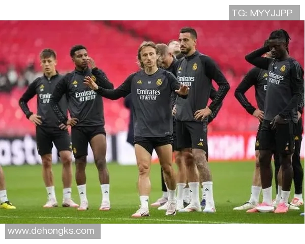 多特蒙德主场大胜皇马四比一展现强劲实力与团队配合